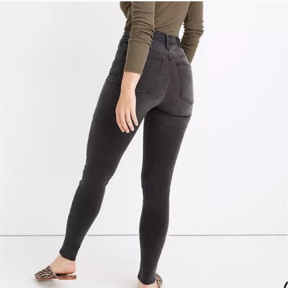 Madewell Curvy Roadtripper Skinny Jeans Washed Black Size 26 Classic Basic - Picture 2 of 16